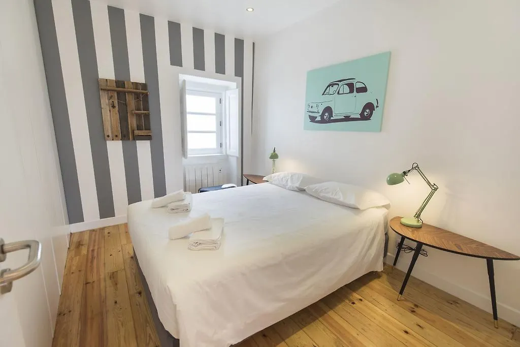 Appartement Lovelystay Rooftop Duplex In Sao Bento Lissabon
