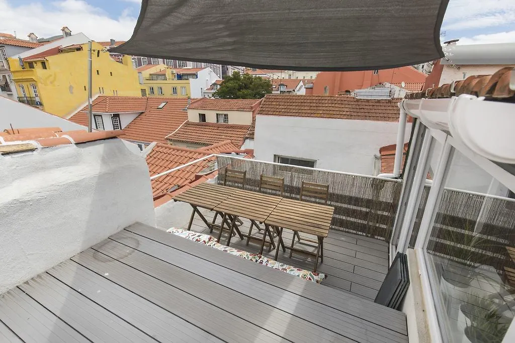 Appartement Lovelystay Rooftop Duplex In Sao Bento Lissabon Portugal