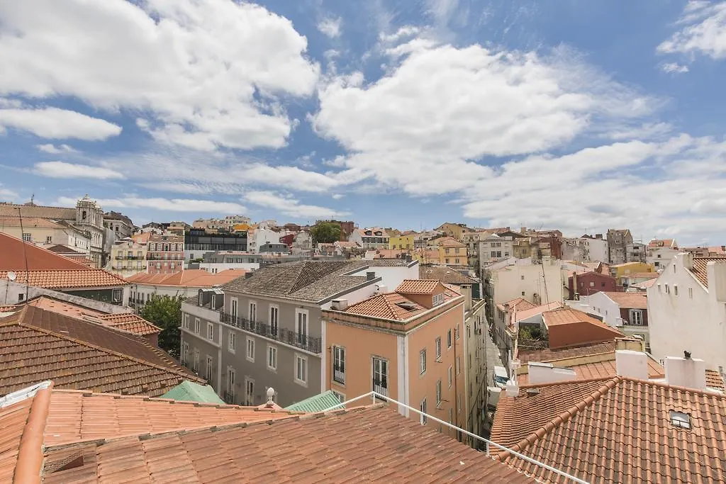 Appartement Lovelystay Rooftop Duplex In Sao Bento Lissabon