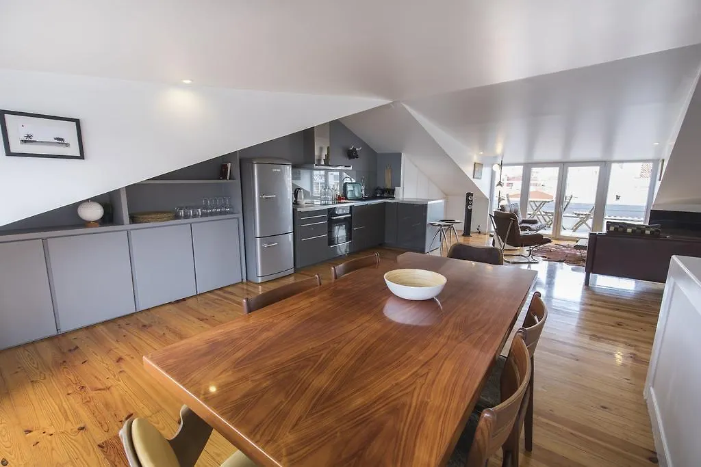 Lovelystay Rooftop Duplex In Sao Bento Lissabon Appartement